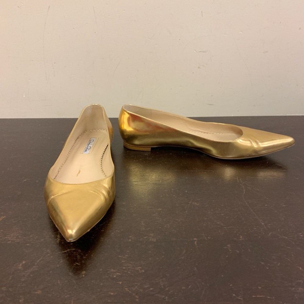 Oscar de La Renta gold flat shoe
